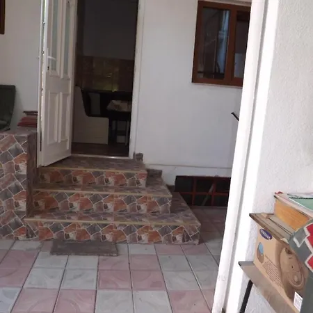 La Doi Brazi Апартаменти *